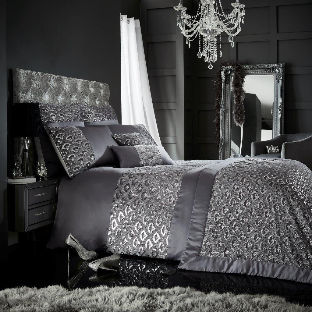 Signature Duvet Set Collection