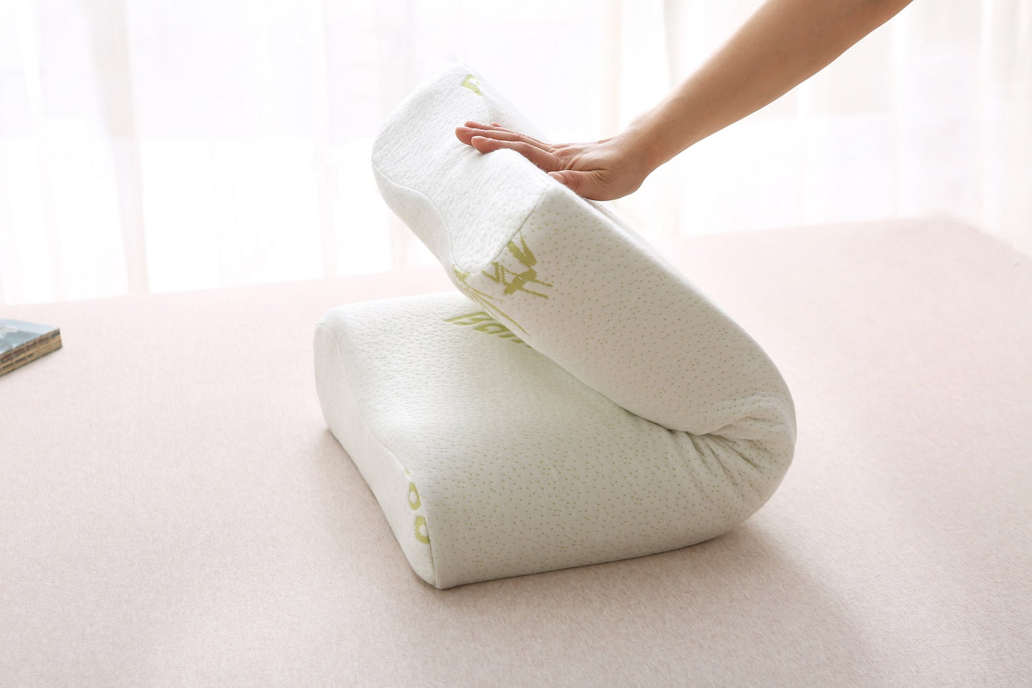 Contour memory foam pillow with bamboo cover