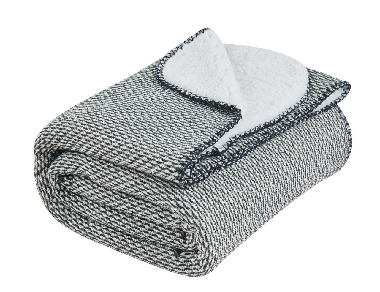 Gracin Flannel Knitted Throws