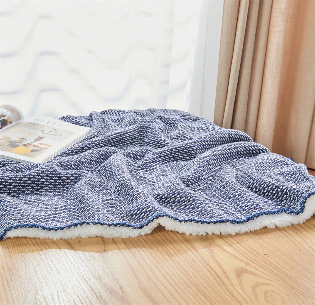 Gracin Flannel Knitted Throws