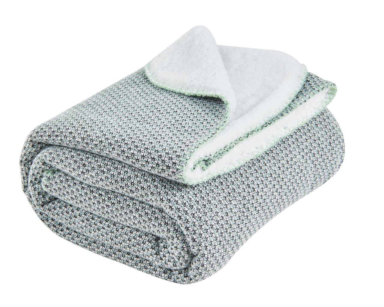 Gracin Flannel Knitted Throws